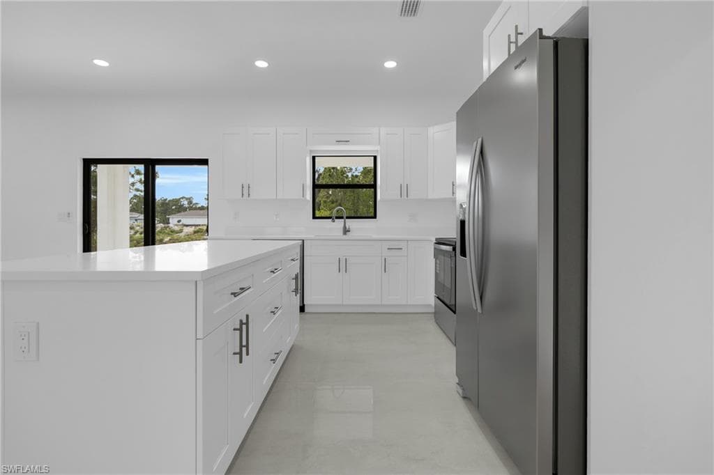 584 Genoa AVE S-12