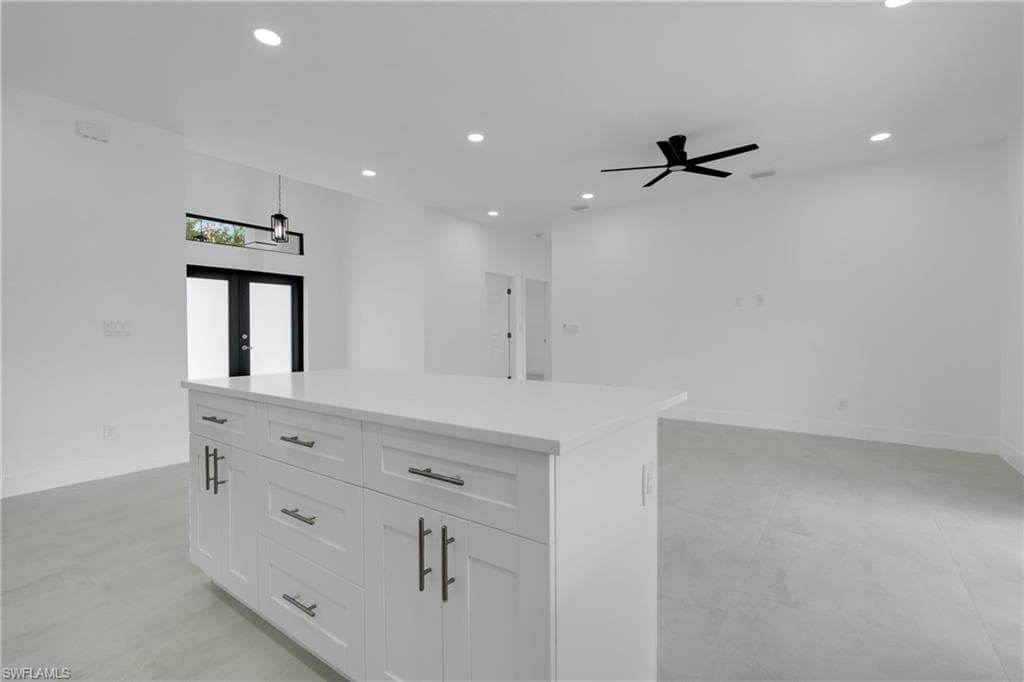 584 Genoa AVE S-9