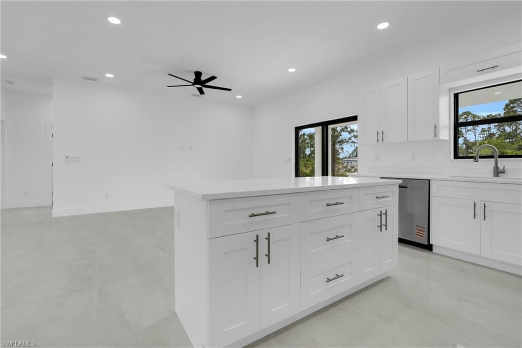 584 Genoa AVE S-10