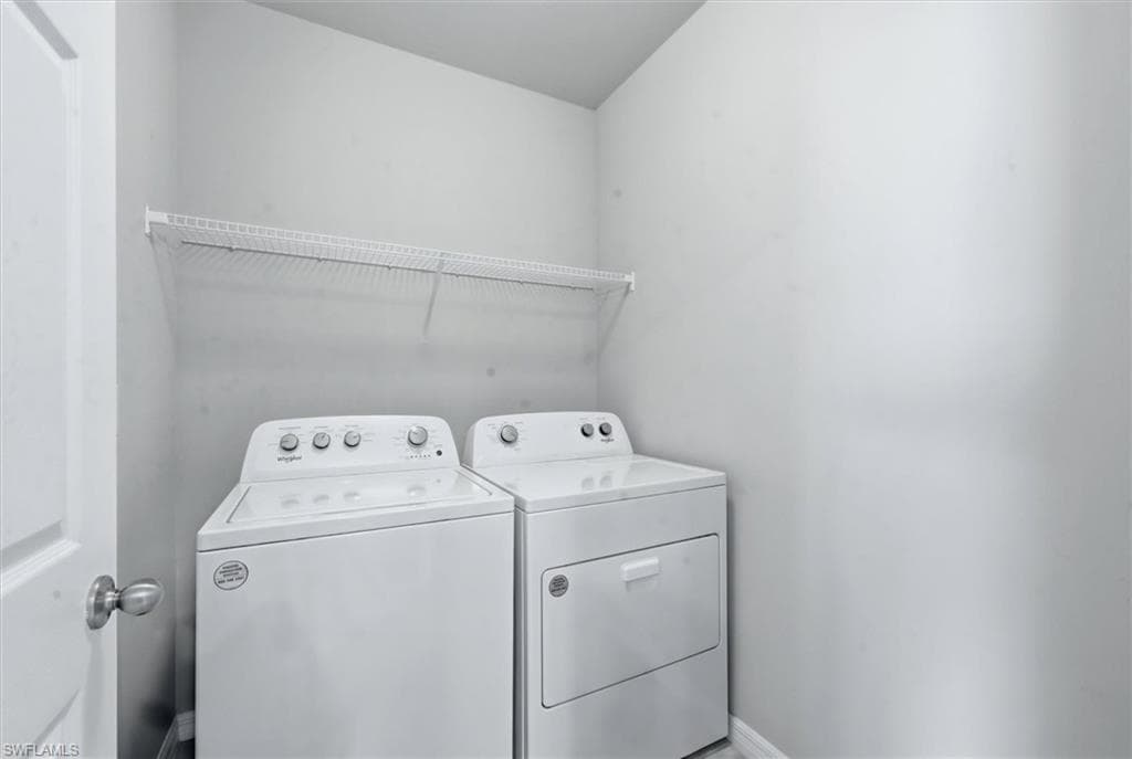 20579 Plumwood LOOP-27