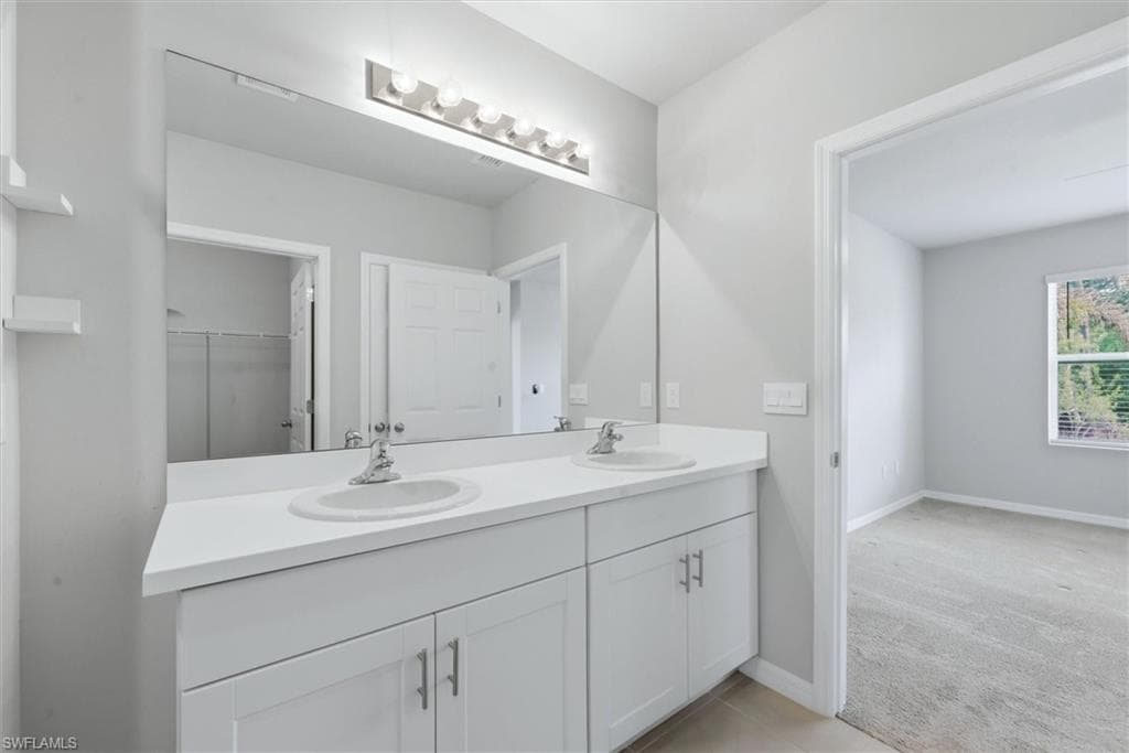 20579 Plumwood LOOP-19