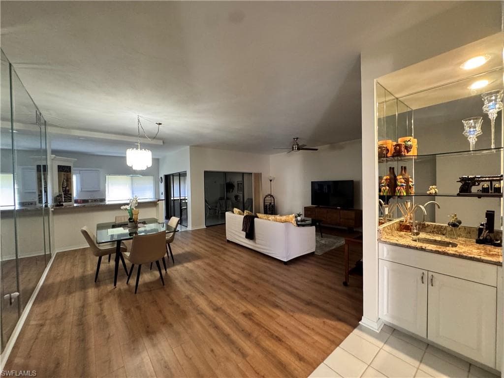 16551 Heron Coach WAY 302-36