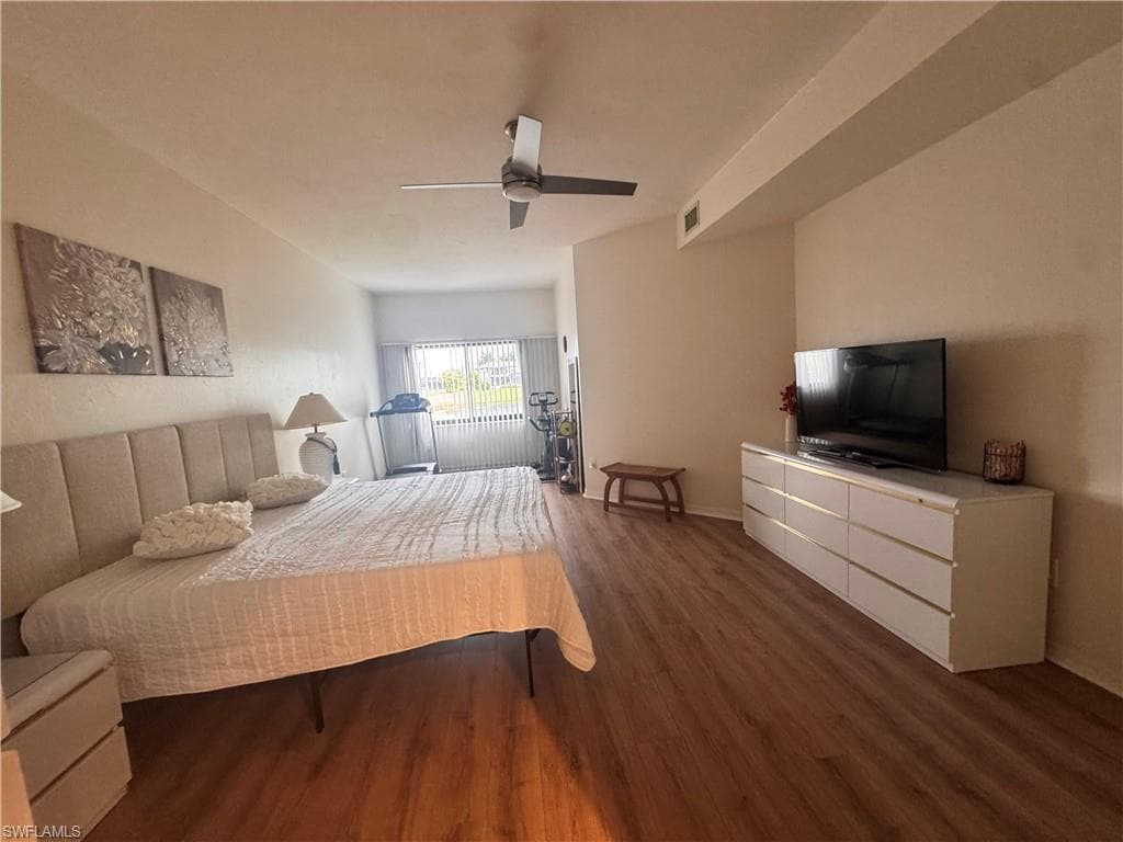 16551 Heron Coach WAY 302-18