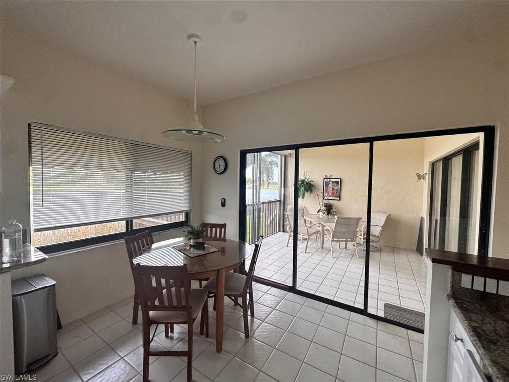 16551 Heron Coach WAY 302-29