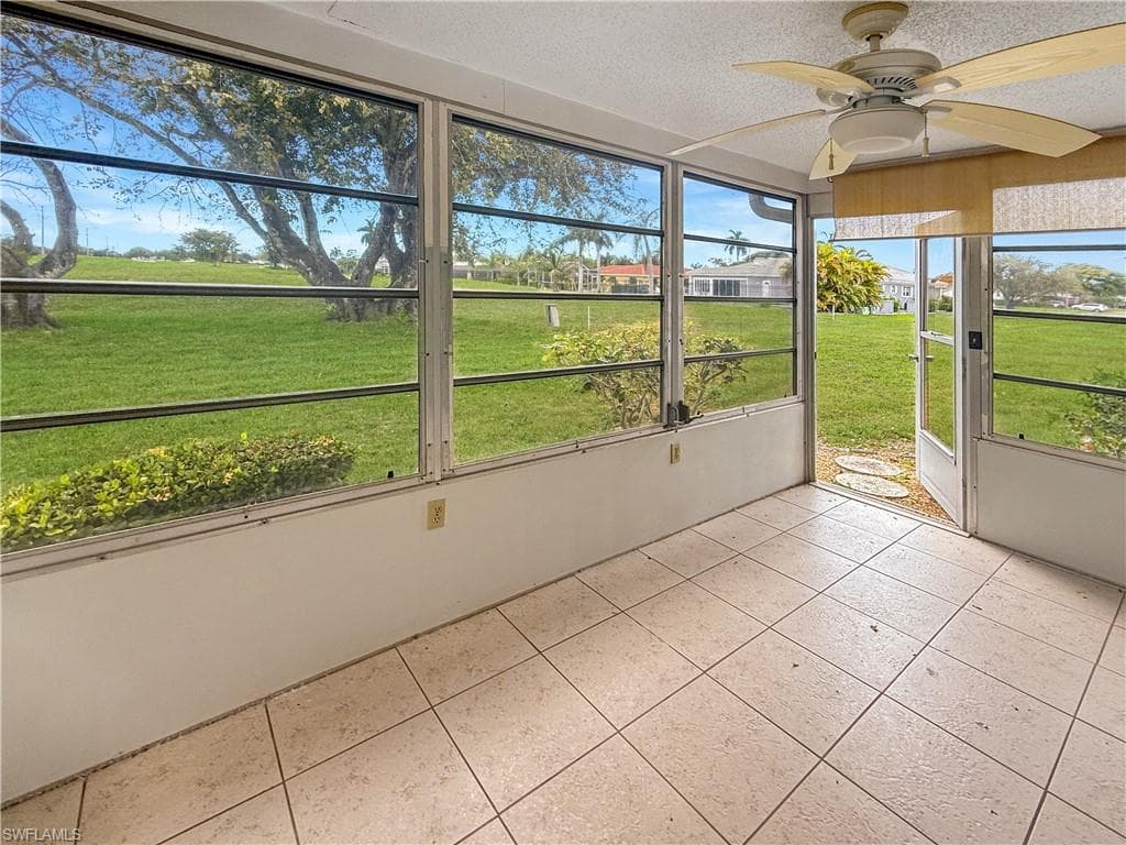 1398 Myerlee Country Club BLVD-6