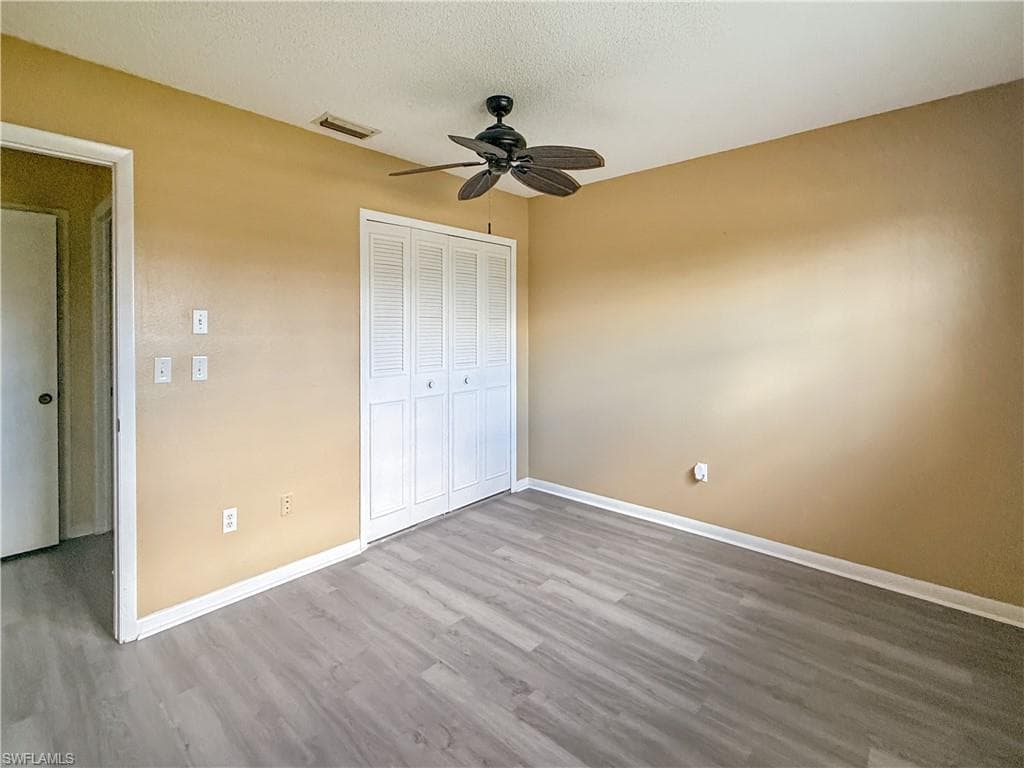 1398 Myerlee Country Club BLVD-18
