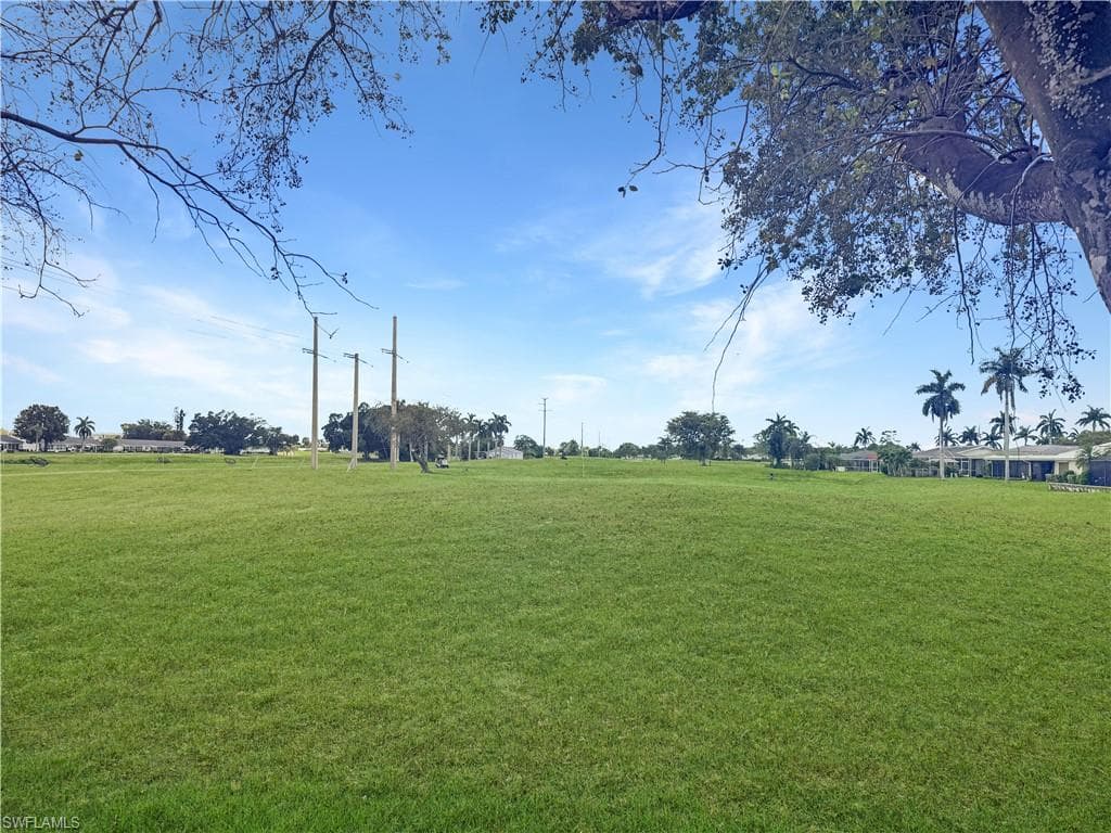1398 Myerlee Country Club BLVD-21