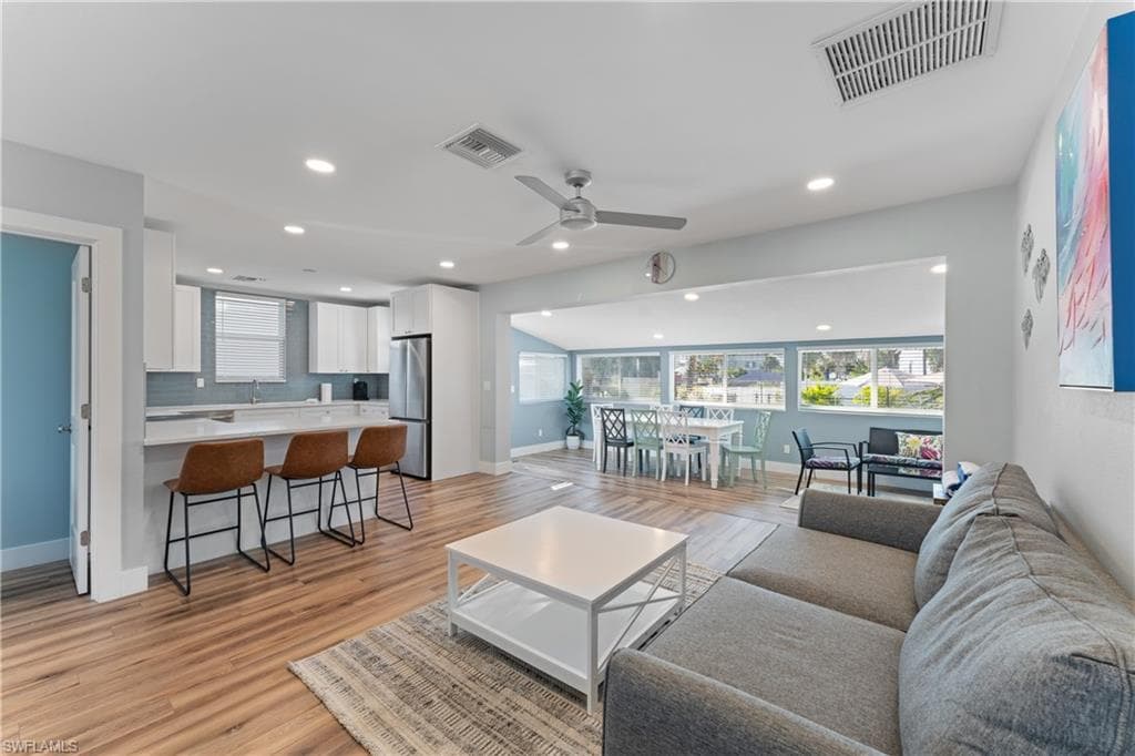 6030 Estero BLVD-15