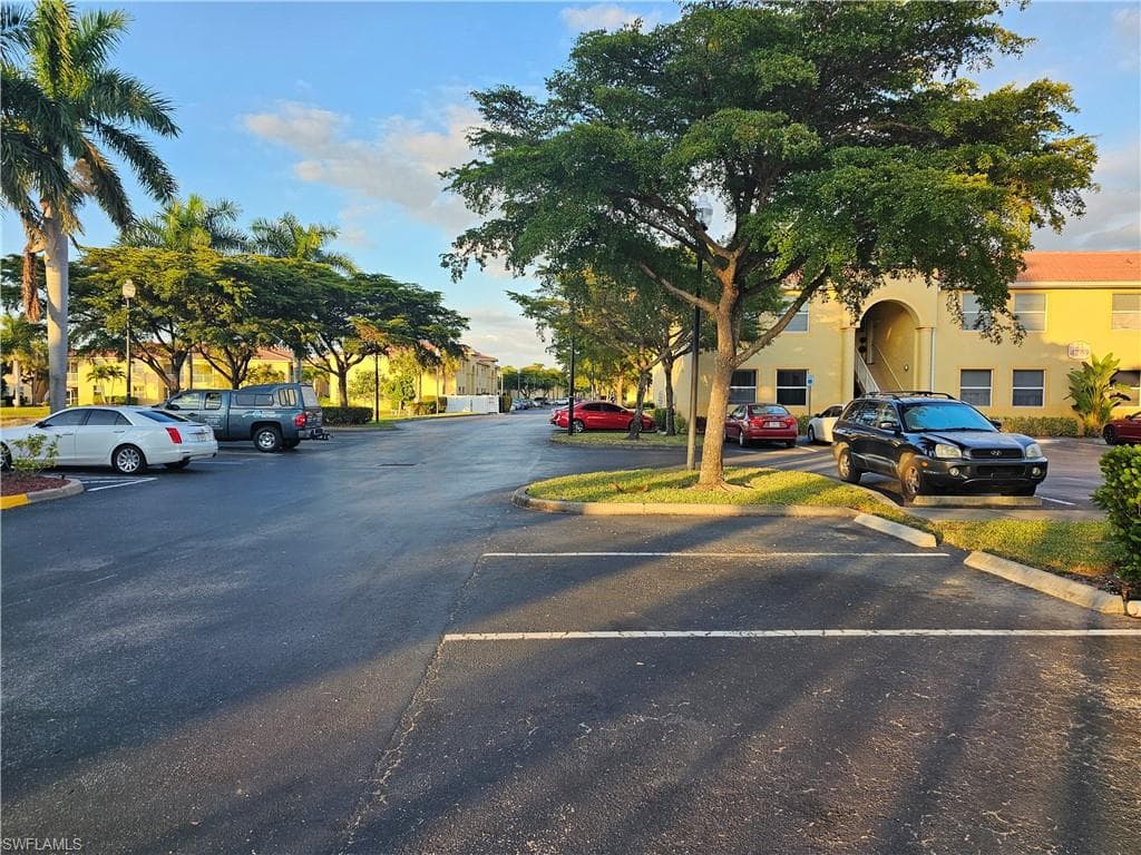 4104 Bellasol CIR 1312-37