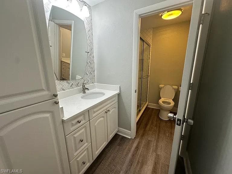 6168 Principia DR 2-13