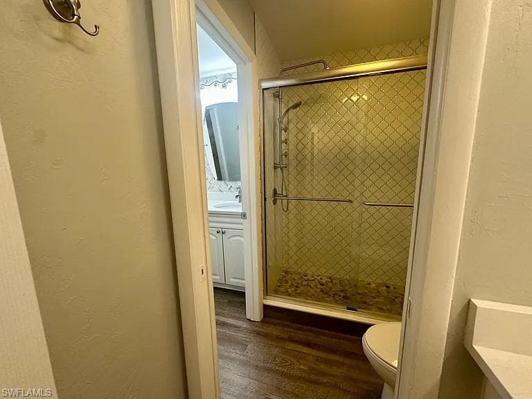6168 Principia DR 2-11