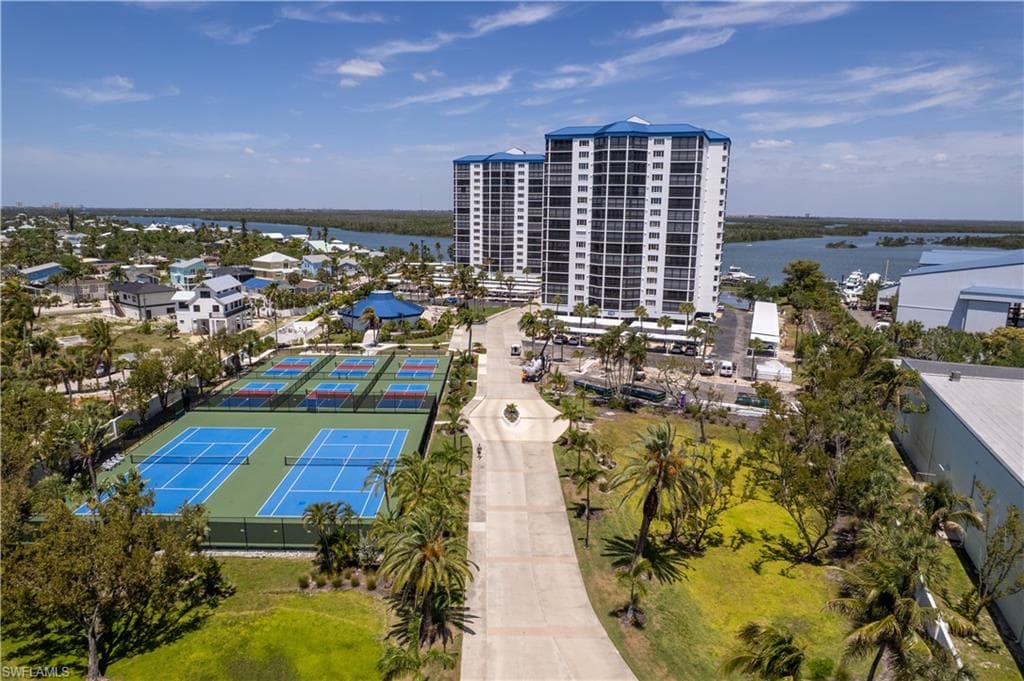 4753 Estero BLVD 905-1