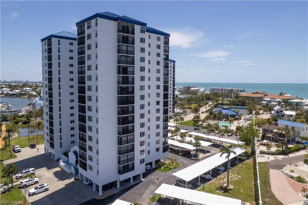 4753 Estero BLVD 905-30