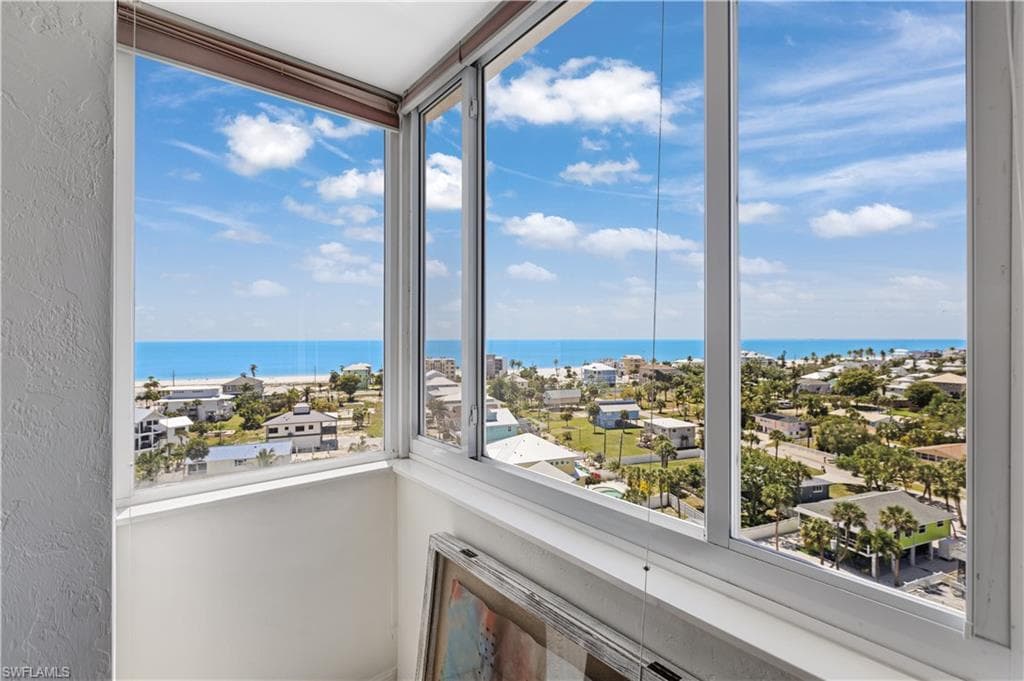 4753 Estero BLVD 905-4
