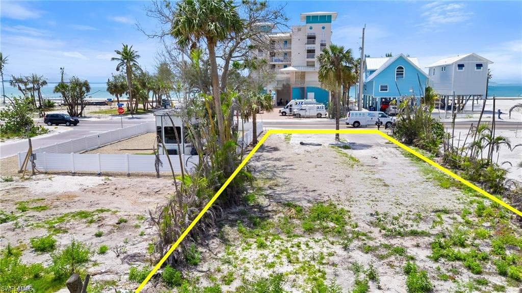 5421 / 5425 Estero BLVD-13