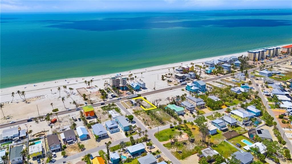 5421 / 5425 Estero BLVD-7