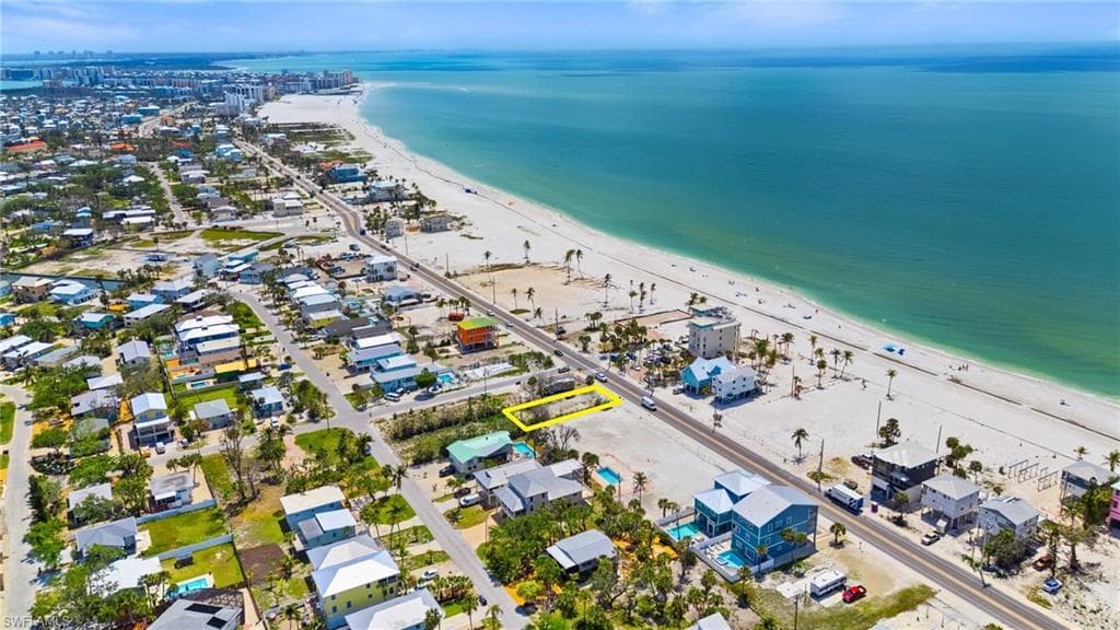 5421 / 5425 Estero BLVD-5
