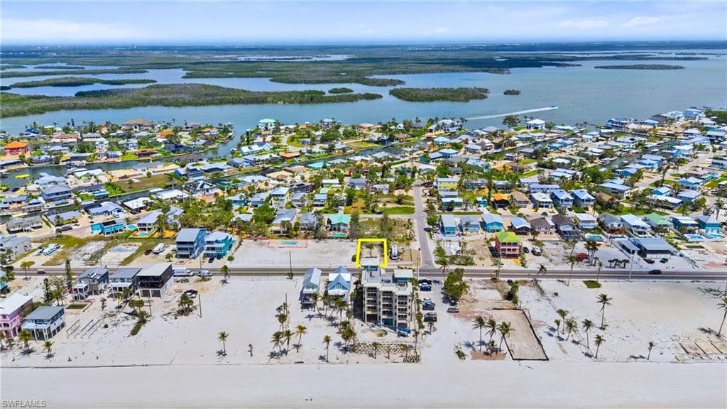 5421 / 5425 Estero BLVD-10