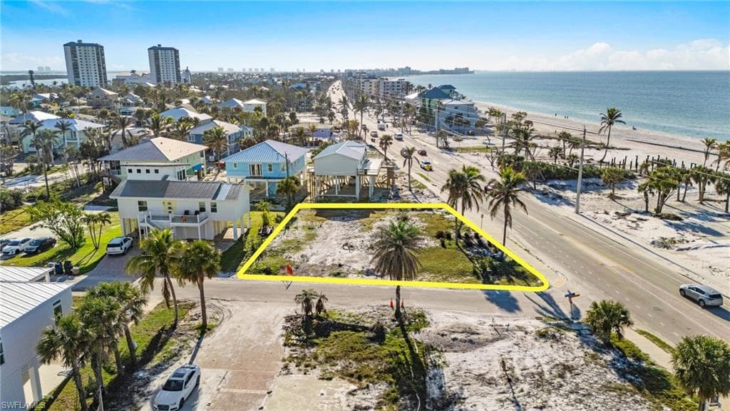 3909 Estero BLVD-11