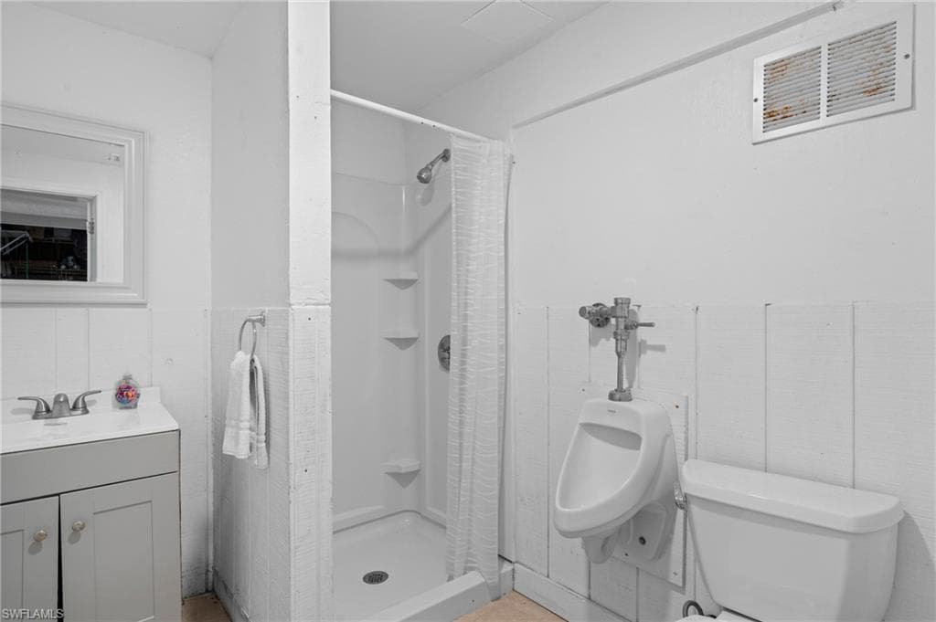 210 Miramar ST-23