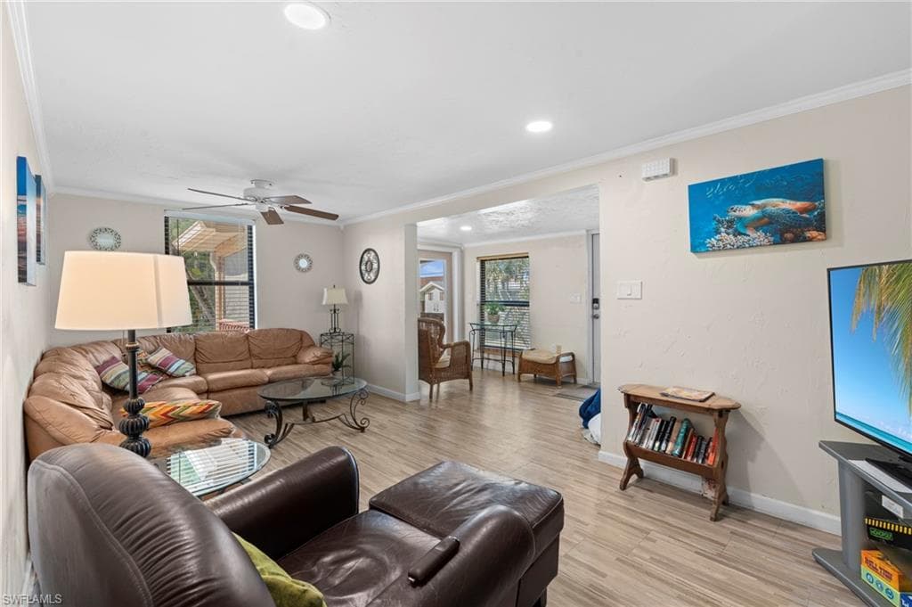 210 Miramar ST-13