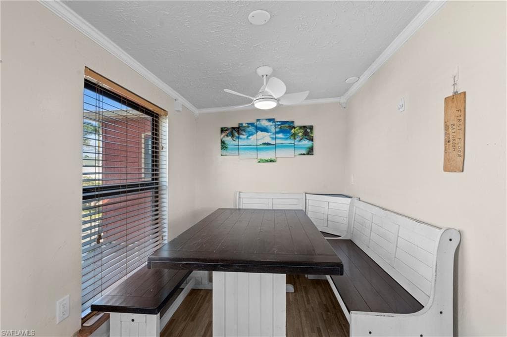 210 Miramar ST-18
