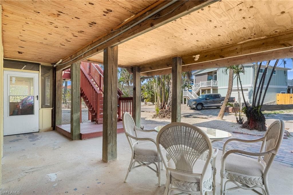 210 Miramar ST-31