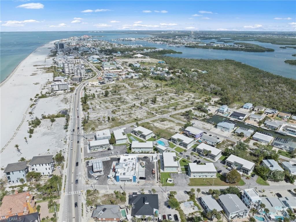 3045 Estero BLVD 7D-43