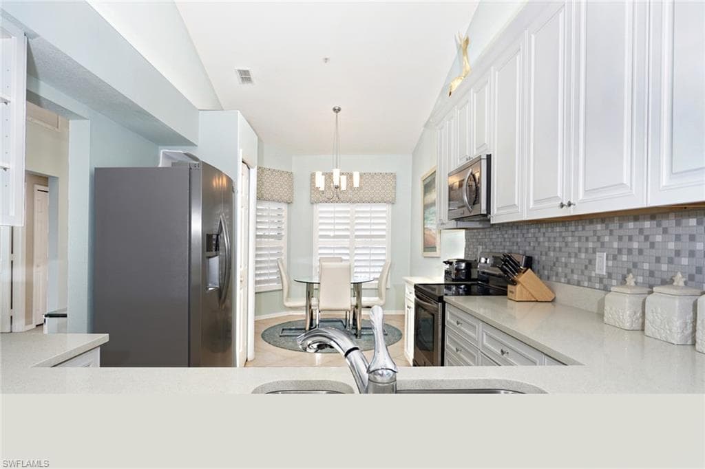 2220 Chesterbrook CT 204-12