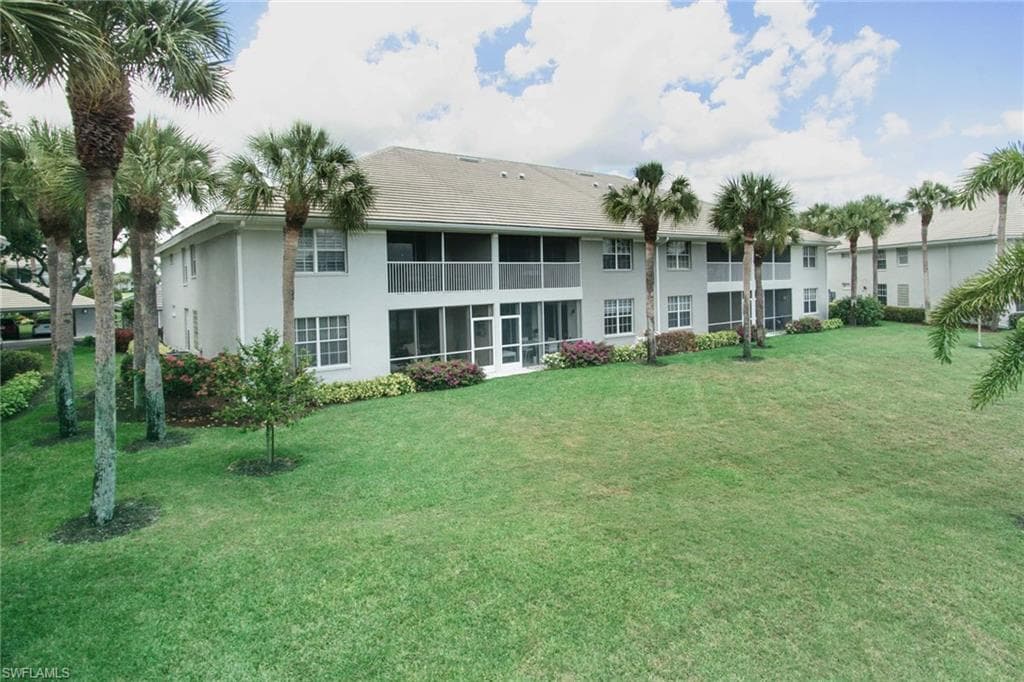 2220 Chesterbrook CT 204-21