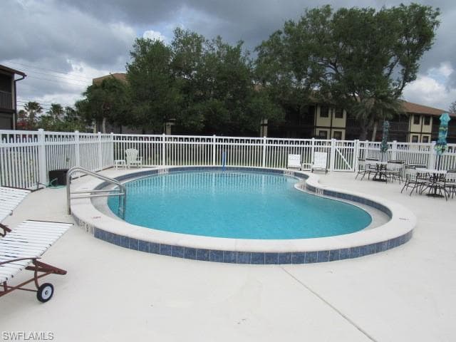 10022 Oxfordshire LN 201-16