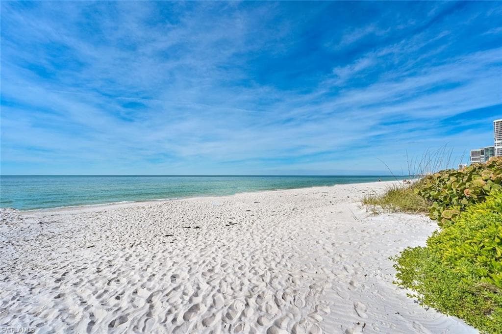 4751 Gulf Shore BLVD N PH7-40