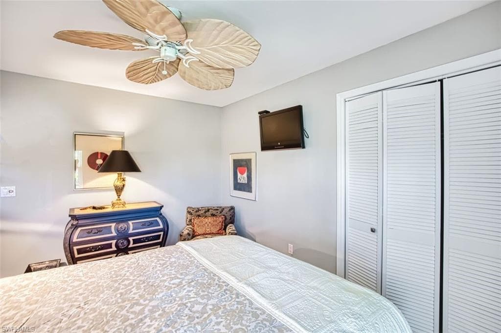 246 Christofer CT-16