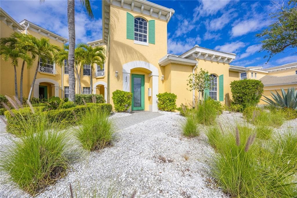 14508 Dolce Vista RD 202-27