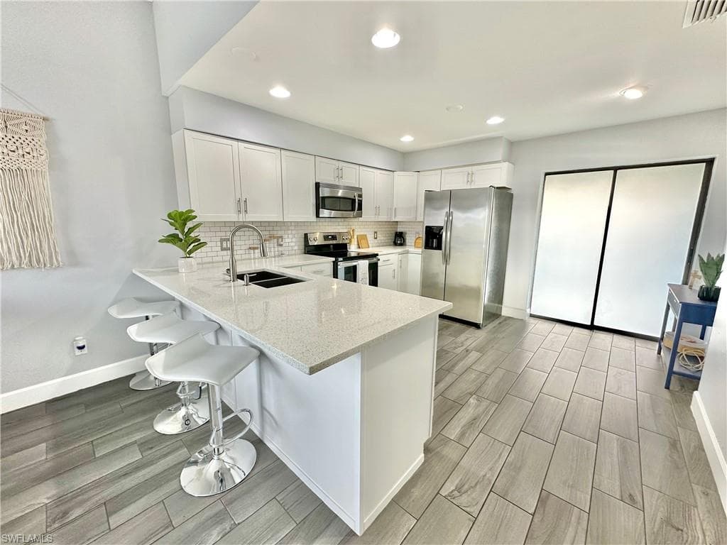 4903 Vincennes ST 210-3