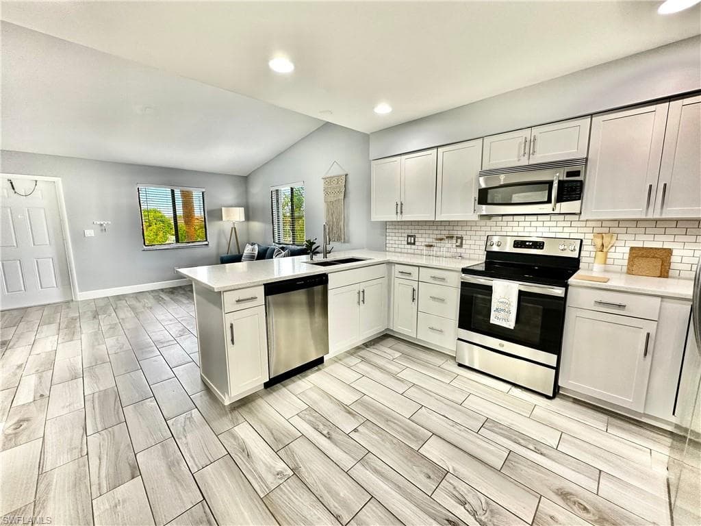 4903 Vincennes ST 210-4