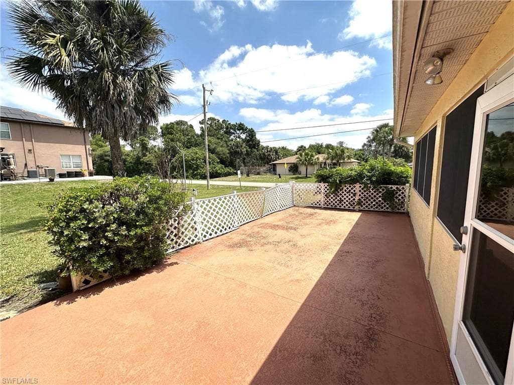 2409 Del Ray PL-32