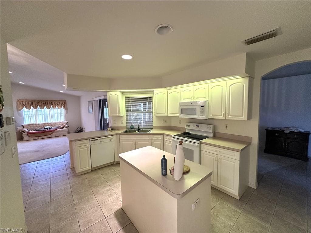 2409 Del Ray PL-10