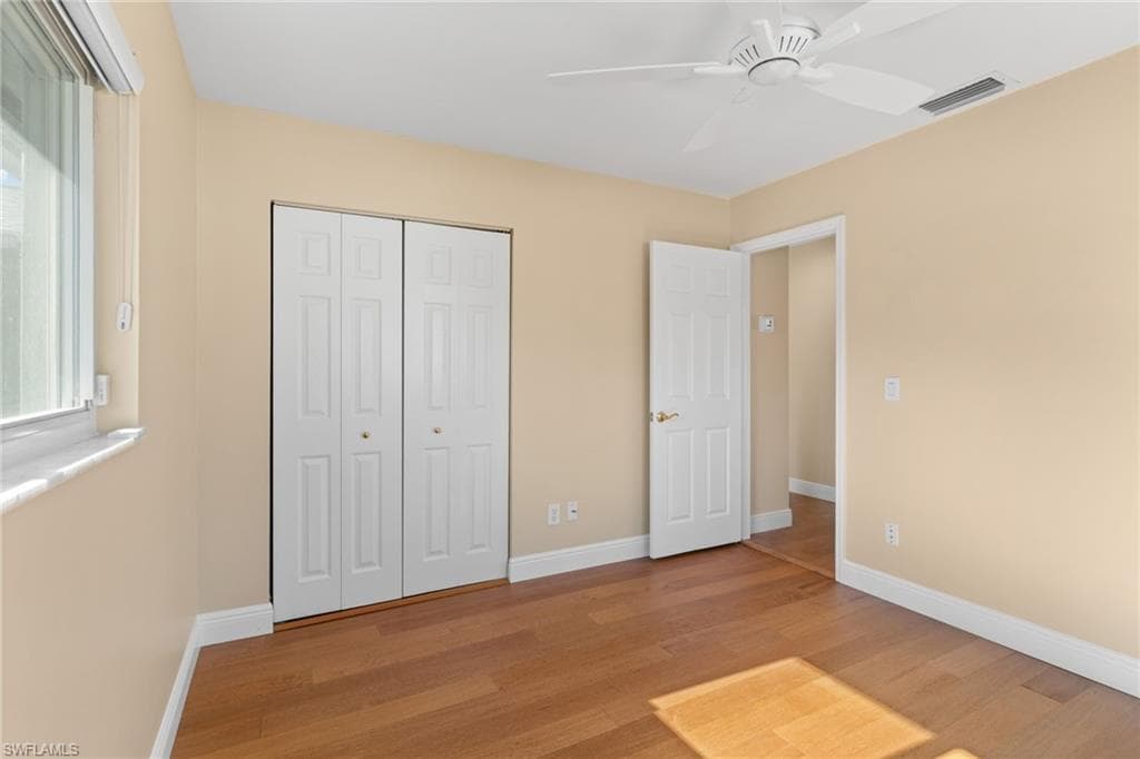 1036 Lake Shore CT-23