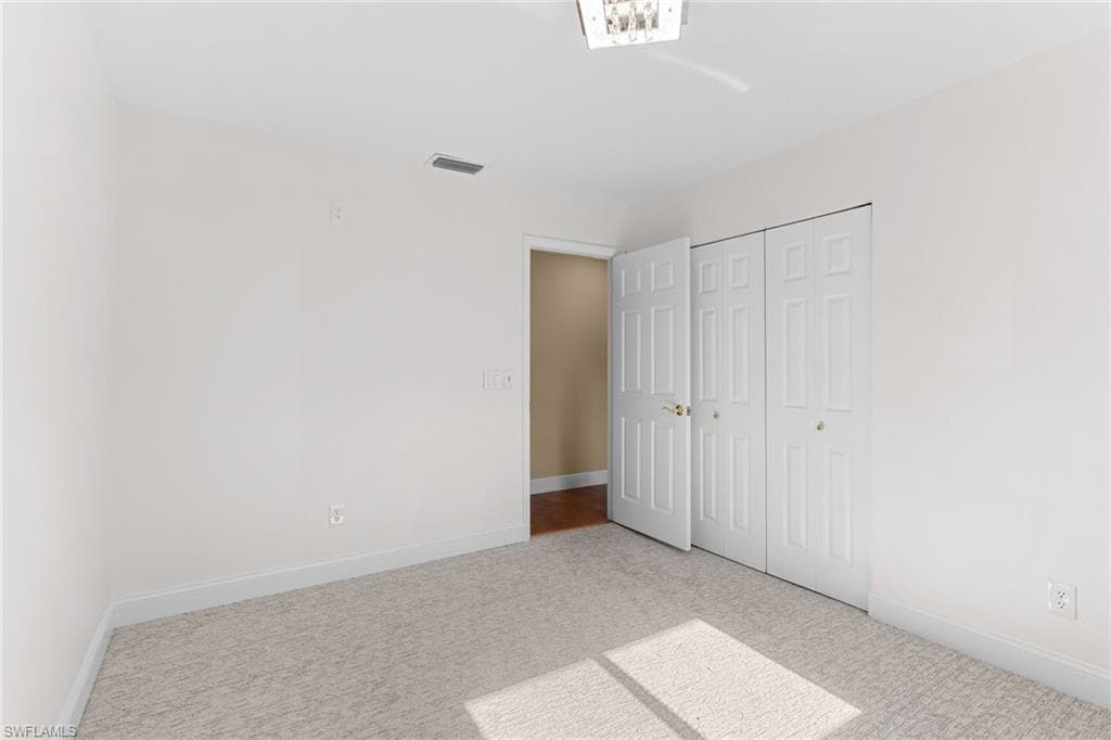 1036 Lake Shore CT-26