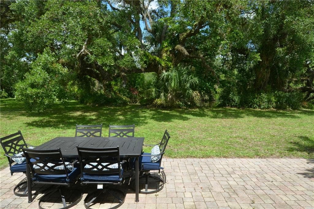 18220 Elmwood DR-36
