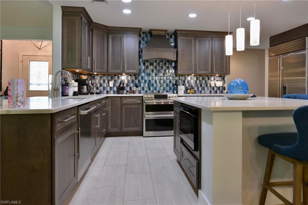 18220 Elmwood DR-19