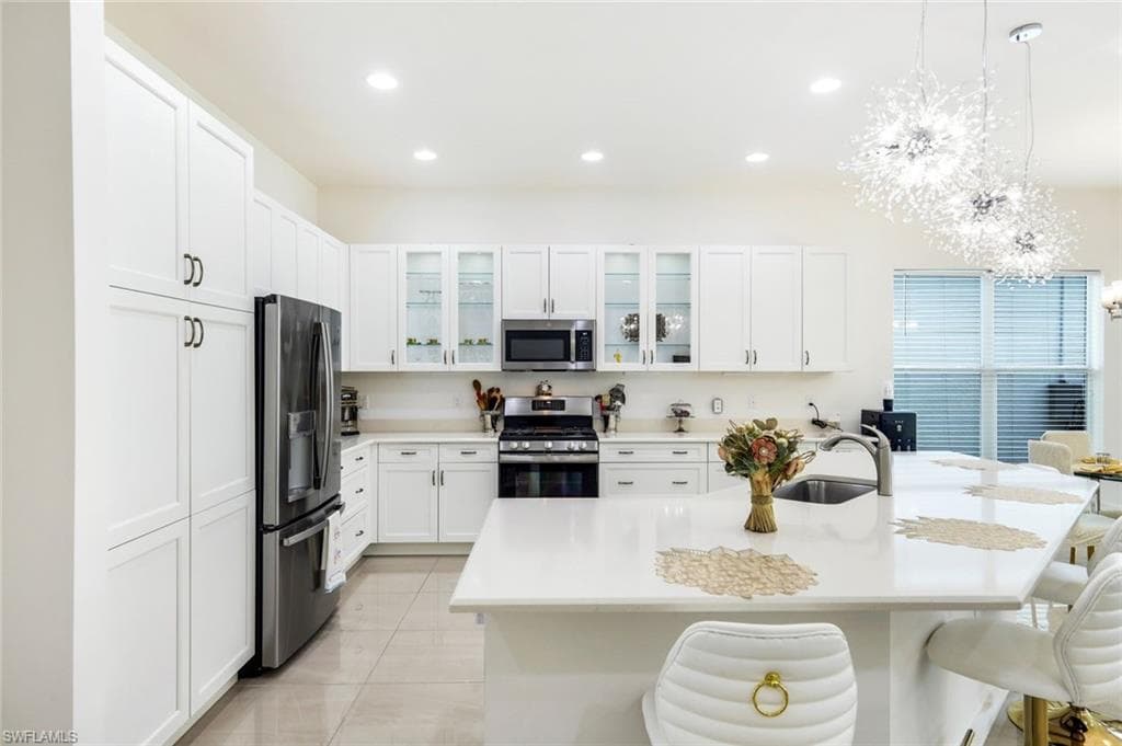 28604 Moraga LN-13