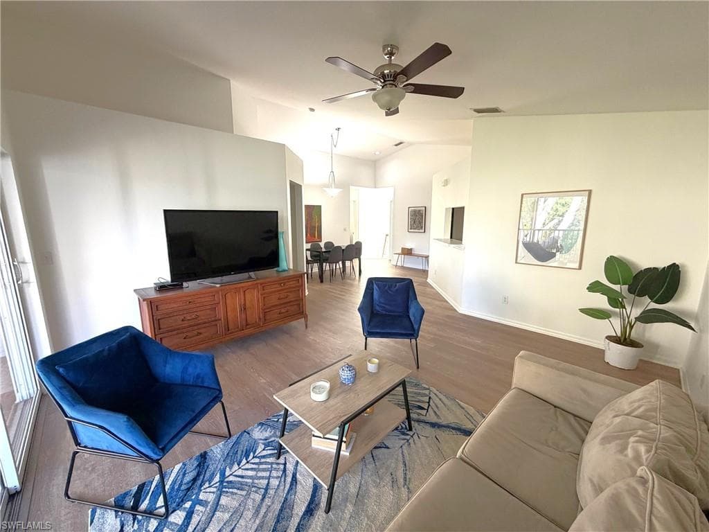 3740 Fieldstone BLVD 104-3