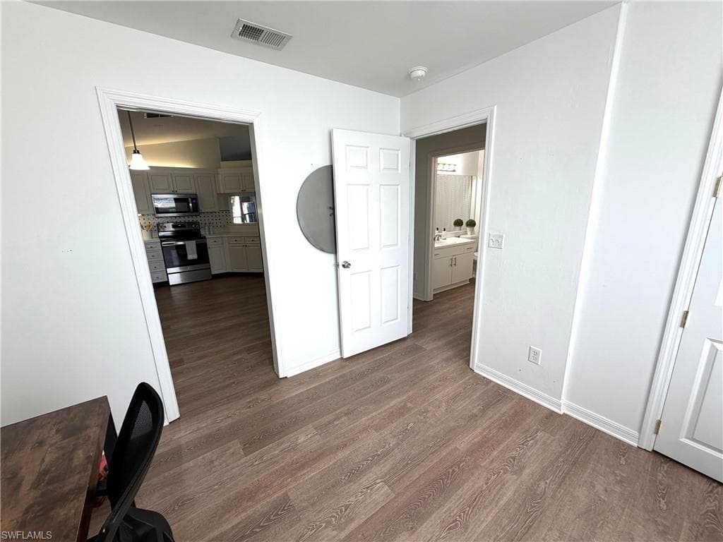 3740 Fieldstone BLVD 104-11