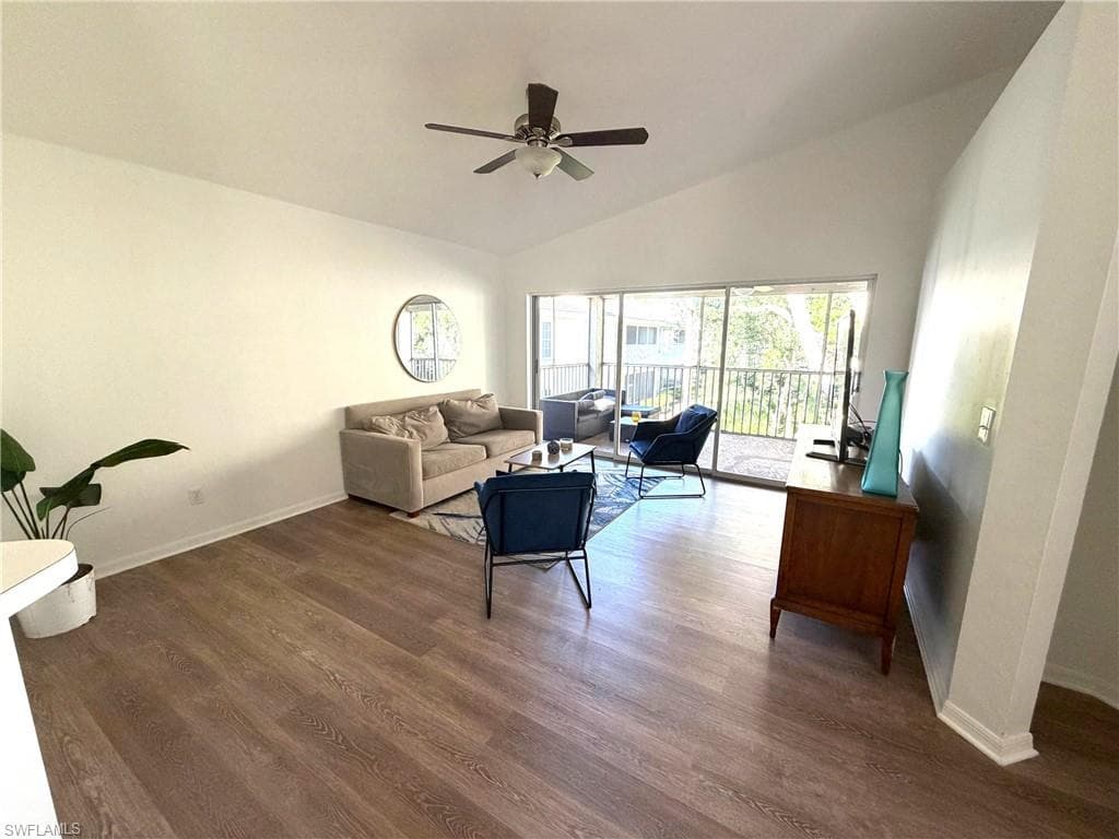 3740 Fieldstone BLVD 104-4