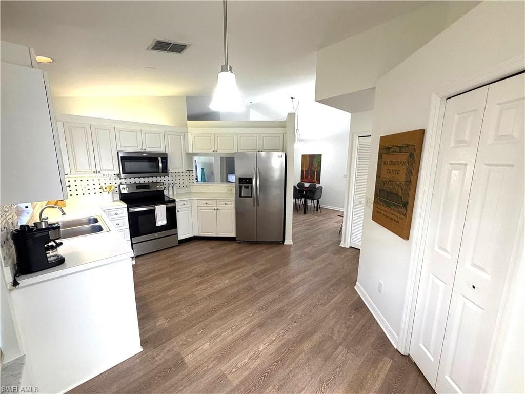 3740 Fieldstone BLVD 104-8