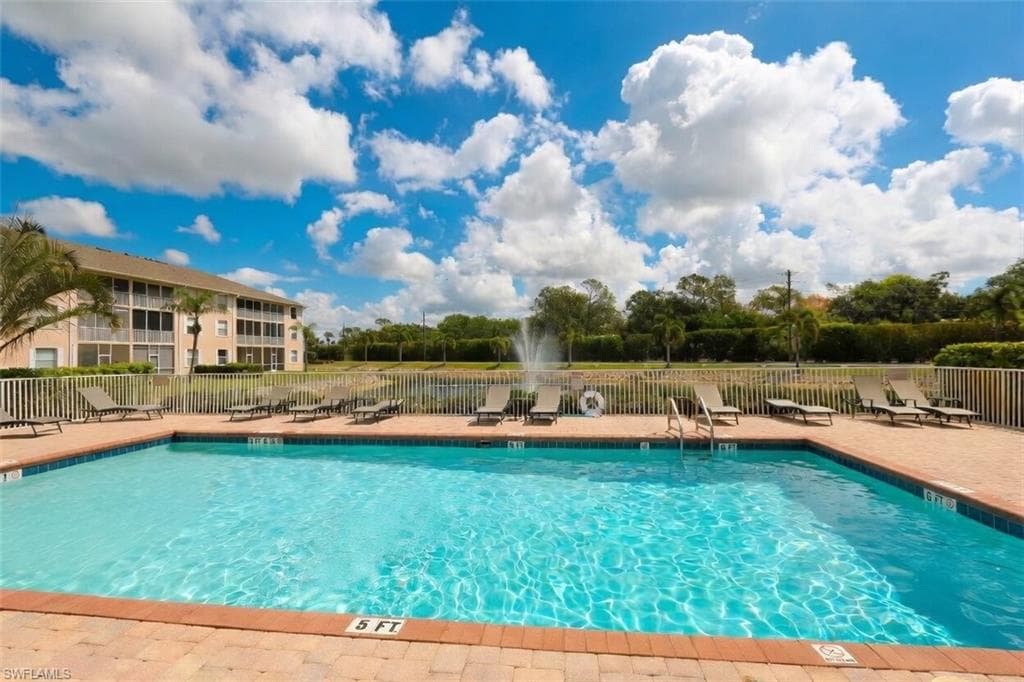 3225 Cypress Glen WAY 105-30