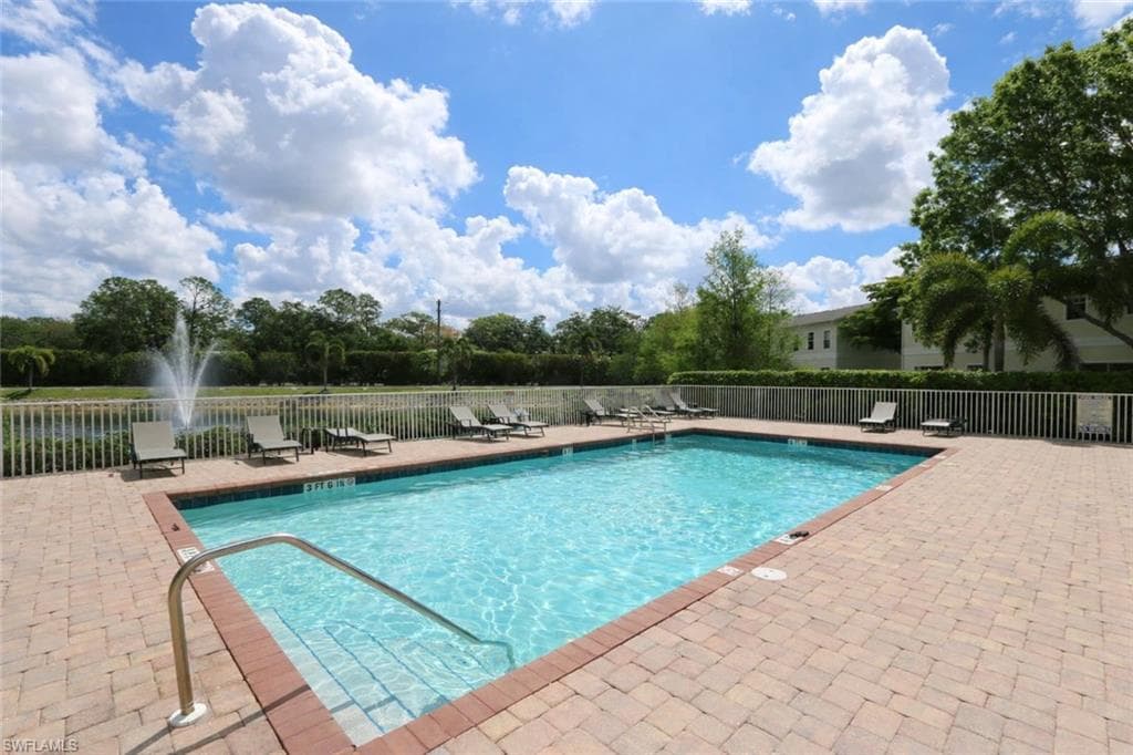 3225 Cypress Glen WAY 105-31