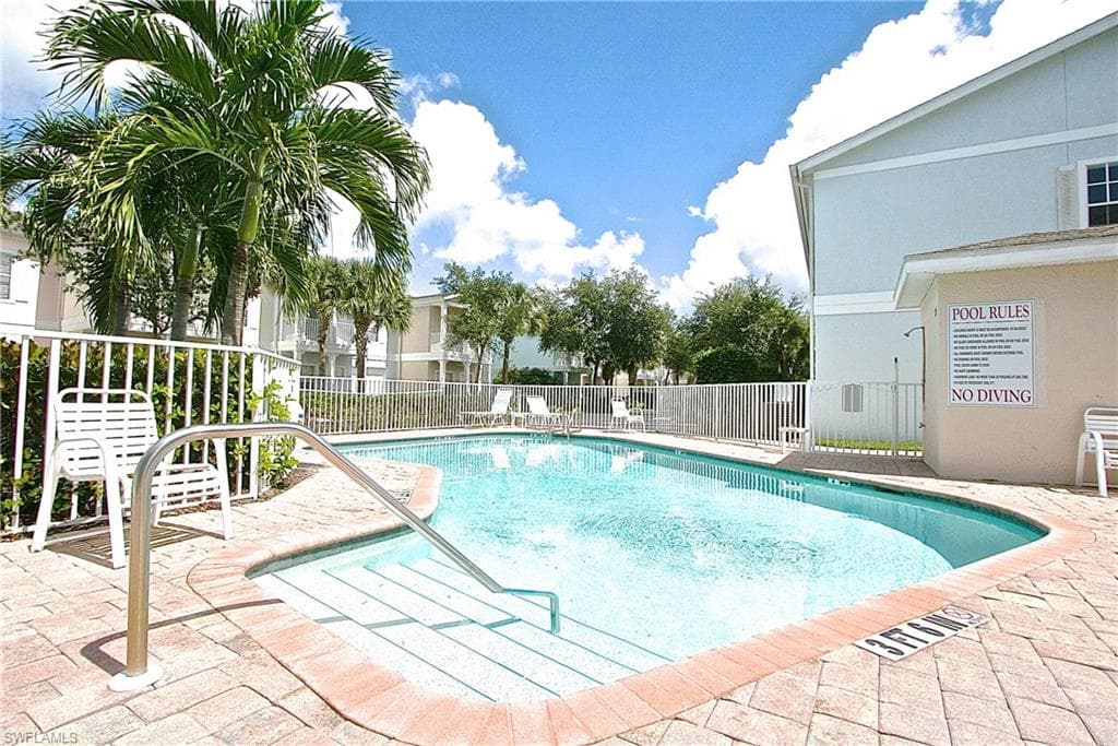 3225 Cypress Glen WAY 105-29